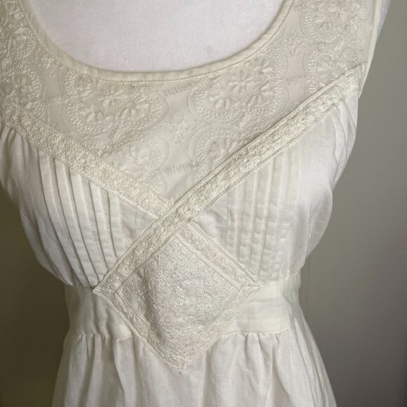 XXI Cream Sleeveless Embroidered Lace Tunic Top โ Size L (New With Tags) - Picture 4 of 6